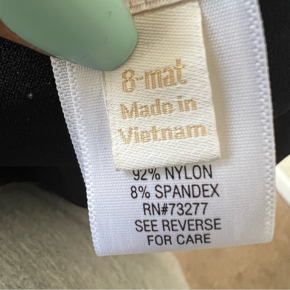 AGLOW Black Maternity Leggings - Picture 6 of 6